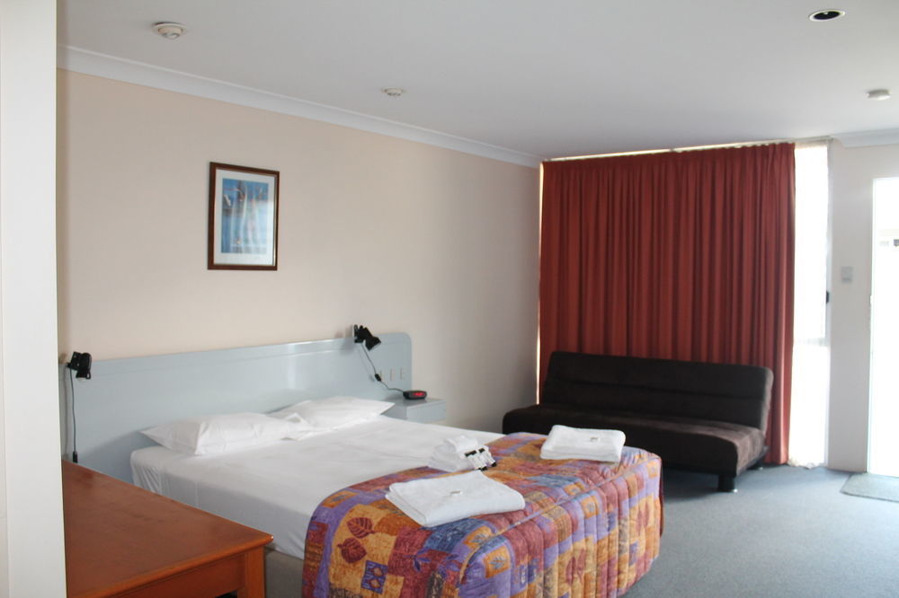 Alexander Motel Уоруик Екстериор снимка