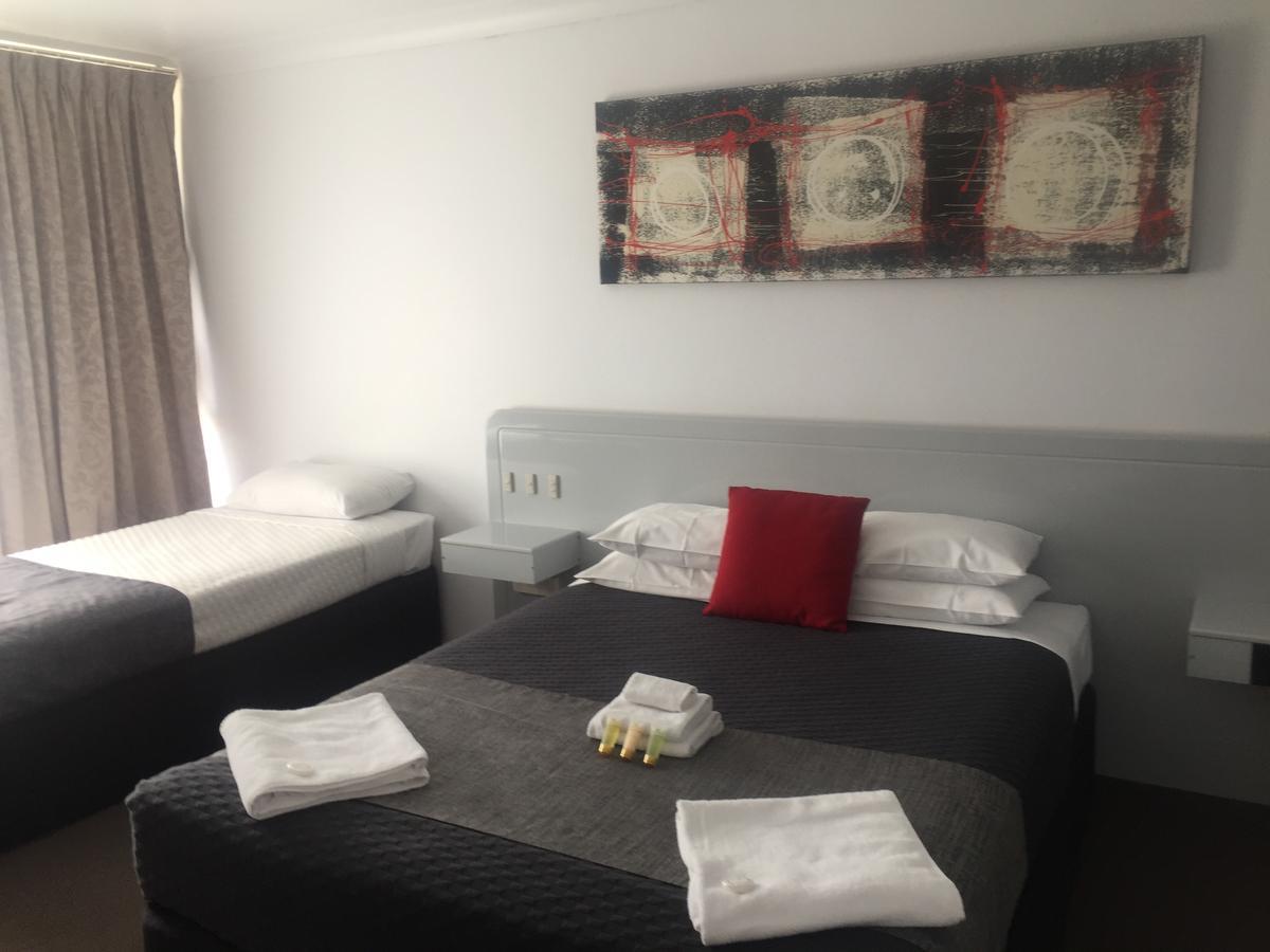 Alexander Motel Уоруик Екстериор снимка