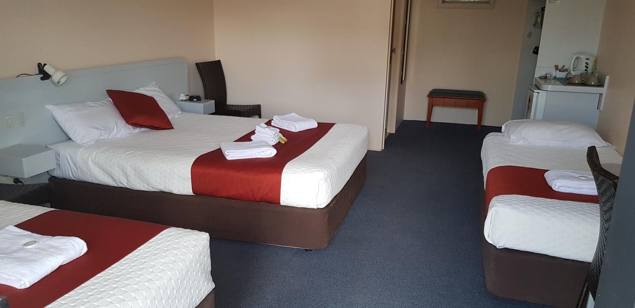 Alexander Motel Уоруик Екстериор снимка